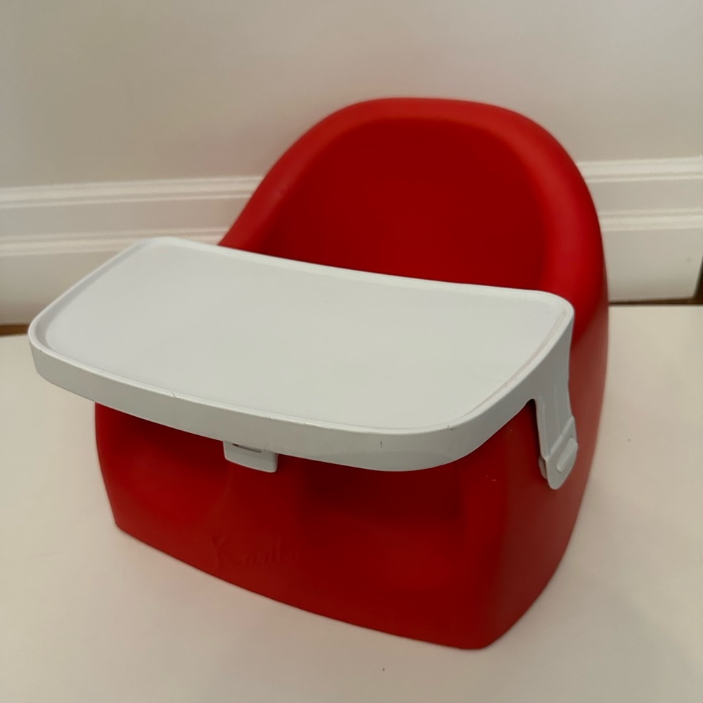 Karibu red baby seat with white tray